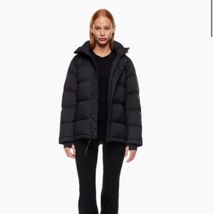 Aritzia Super Puff (XS Black)